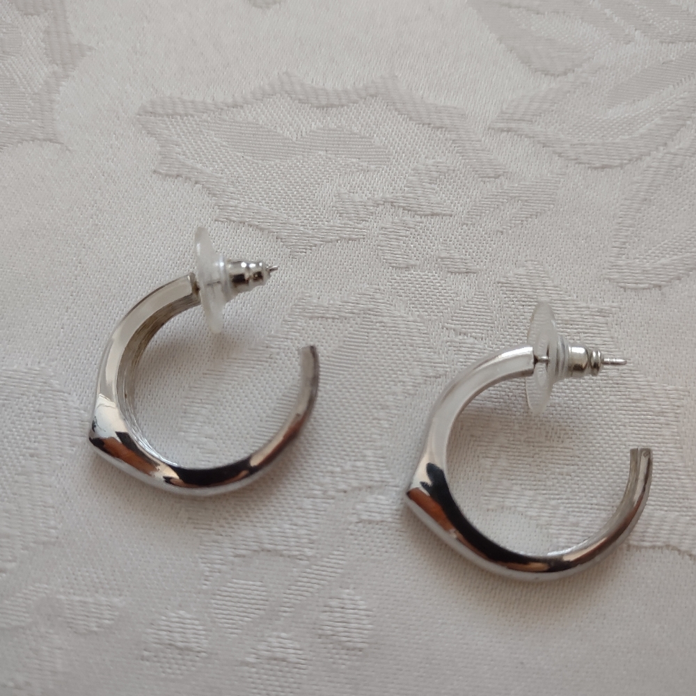 Silver Tone Chunky Hoops Huggies Stud Post